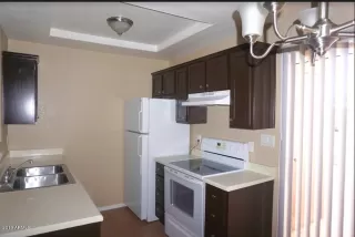 Photo #5: 6011600 Listing