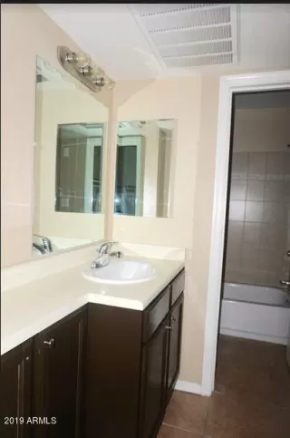 Photo #6: 6011600 Listing