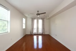 Photo #5: 6011779 Listing