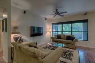 Photo #5: 6011793 Listing