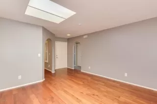 Photo #4: 6012077 Listing