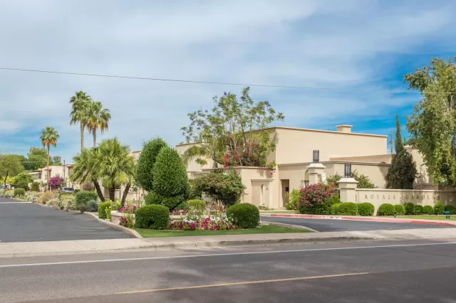 MLS: 6012091 Condo For Sale