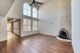 Photo #6: 6012091 Listing