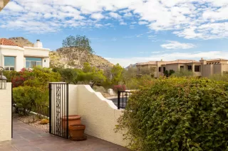 Photo #2: 6012115 Listing