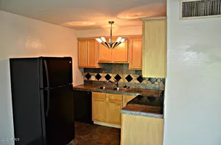 Photo #2: 6012236 Listing