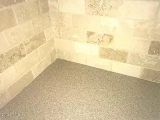 Photo #6: 6012259 Listing 