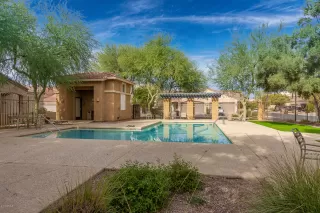 Photo #2: 6012400 Listing 