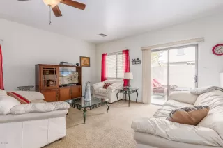 Photo #5: 6012400 Listing 