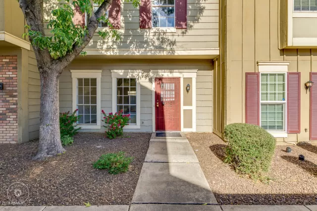 MLS: 6012535 Condo For Sale