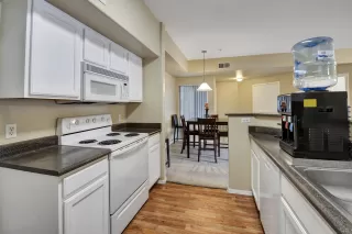 Photo #6: 6012549 Listing