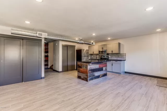 MLS: 6012876 Condo For Sale