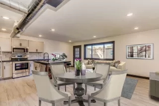 Photo #3: 6012876 Listing