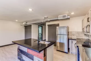 Photo #4: 6012876 Listing