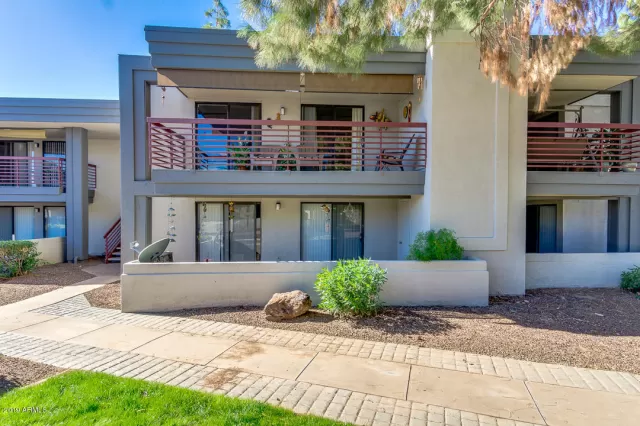 MLS: 6012903 Condo For Sale