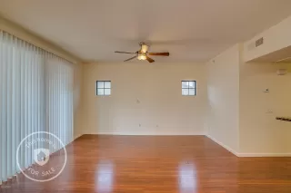 Photo #6: 6012907 Listing 