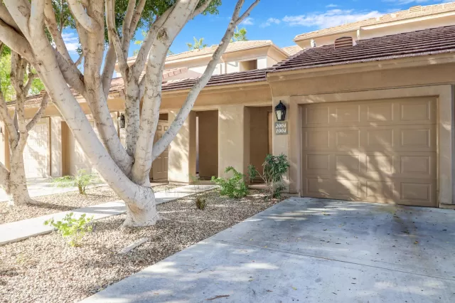 MLS: 6012998 Condo For Sale