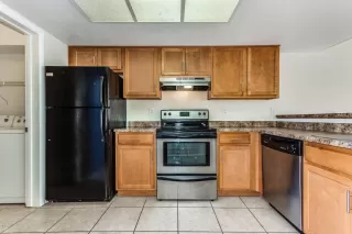 Photo #5: 6013003 Listing 