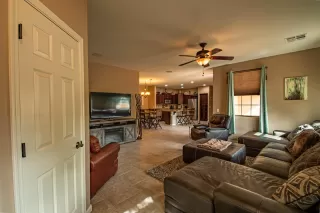 Photo #4: 6013317 Listing 