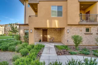 Photo #2: 6013411 Listing