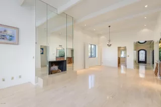 Photo #5: 6013559 Listing