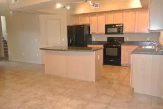 Photo #6: 6013592 Listing