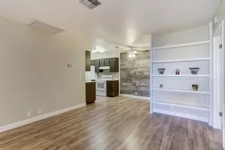 Photo #4: 6013666 Listing 