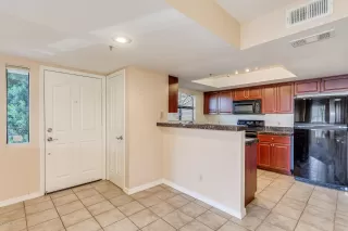 Photo #6: 6013861 Listing 