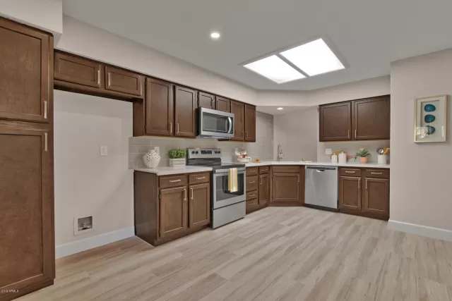 MLS: 6013871 Condo For Sale