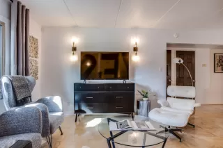 Photo #5: 6014209 Listing