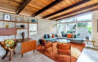 Photo #4: 6014236 Listing