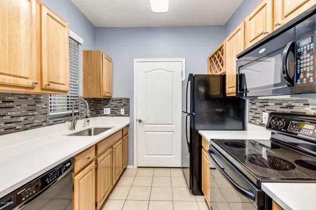 MLS: 6014447 Condo For Sale