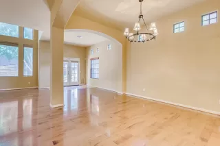 Photo #2: 6014449 Listing 