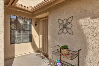 Photo #6: 6014576 Listing