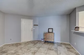 Photo #3: 6014611 Listing