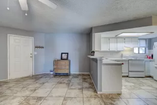 Photo #4: 6014611 Listing