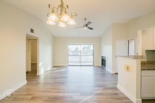 Photo #2: 6014758 Listing