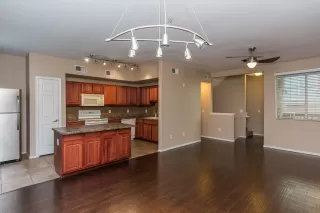 Photo #4: 6014865 Listing