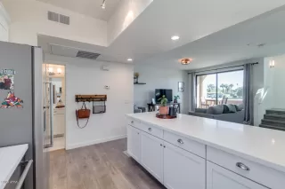 Photo #4: 6014886 Listing