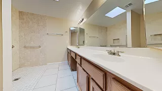 Photo #6: 6014931 Listing