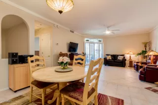 Photo #5: 6014940 Listing