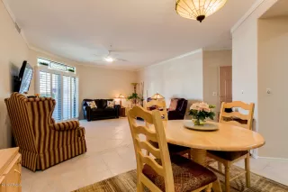 Photo #6: 6014940 Listing