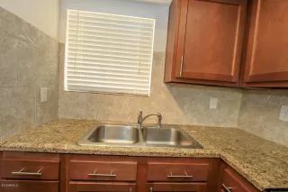 Photo #5: 6015706 Listing