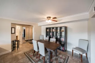 Photo #5: 6015862 Listing