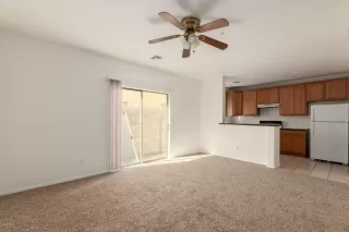 Photo #4: 6015972 Listing