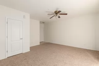 Photo #5: 6015972 Listing