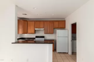 Photo #6: 6015972 Listing