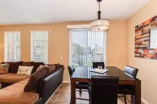 Photo #4: 6015975 Listing