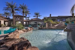 Photo #6: 6015983 Listing