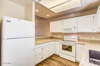 Photo #6: 6016008 Listing