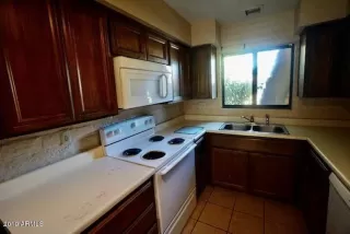 Photo #5: 6016131 Listing